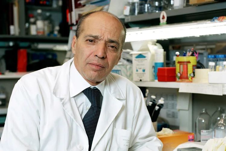 Tumore-cancro-non-puo-essere-affare-intervista-oncologo-Ermanno-Leo.jpg