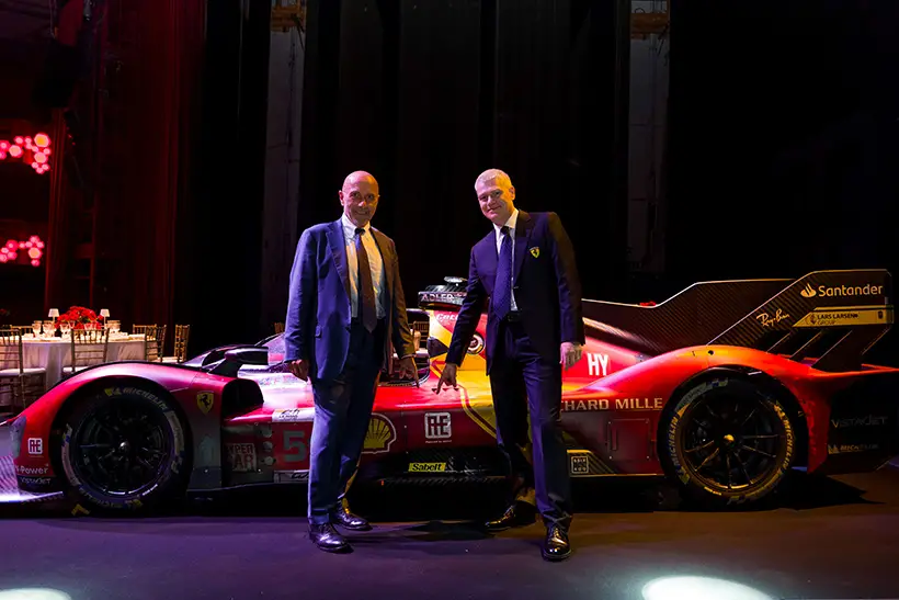 Ahe-Azimut-Ferrari