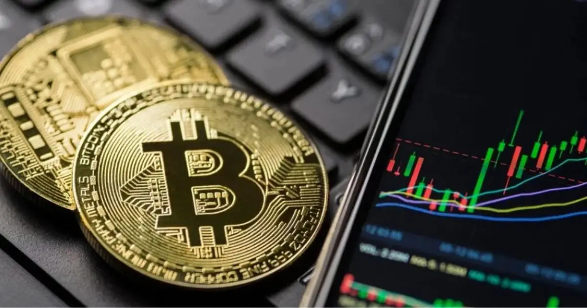 Bitcoin supera i 120.000 dollari, nuovo record storico
