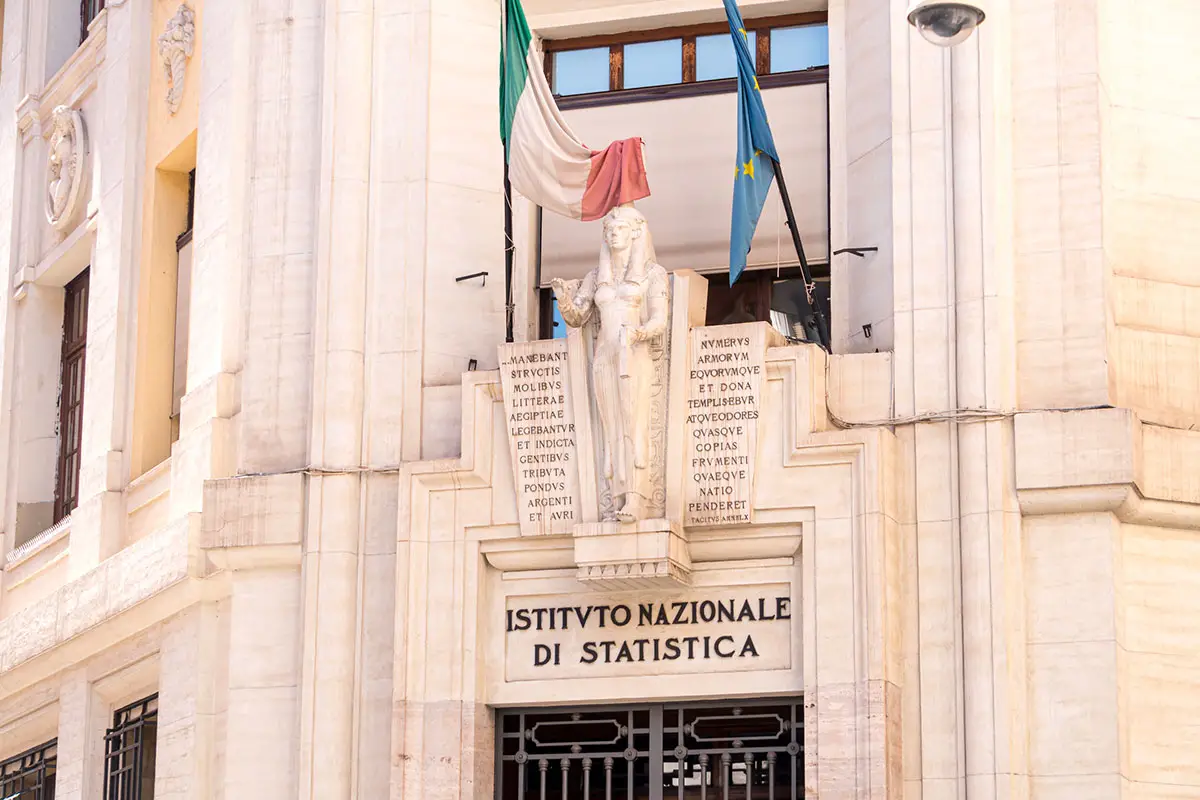 Istat: la revisione del Pil porta all’Italia 100 miliardi di euro in più