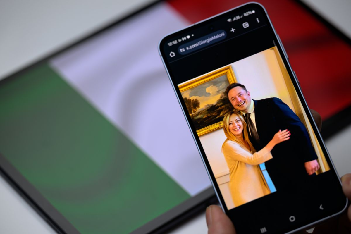 Camera approva ddl Spazio, opposizioni: "È un regalo del Governo a Elon Musk"