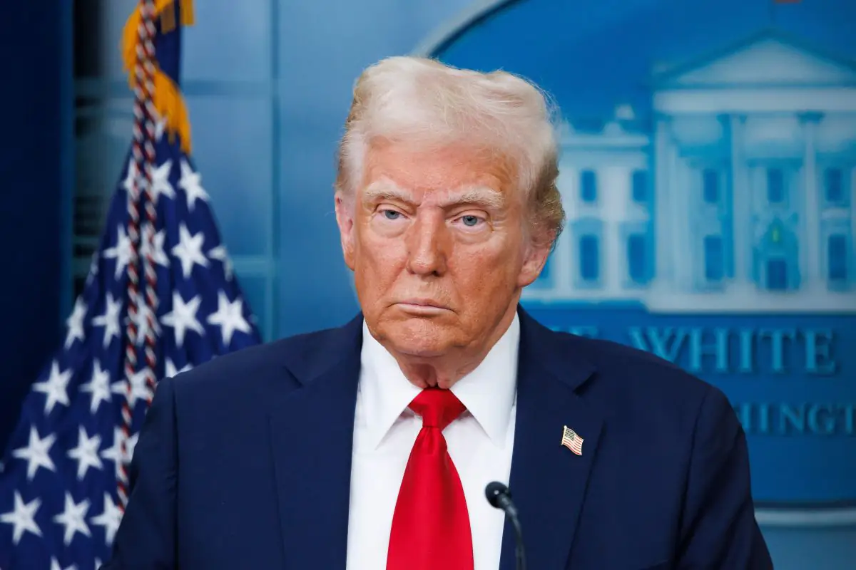 Donald Trump avverte Ue e Canada: “Se vi coordinate contro Usa, nuovi dazi”