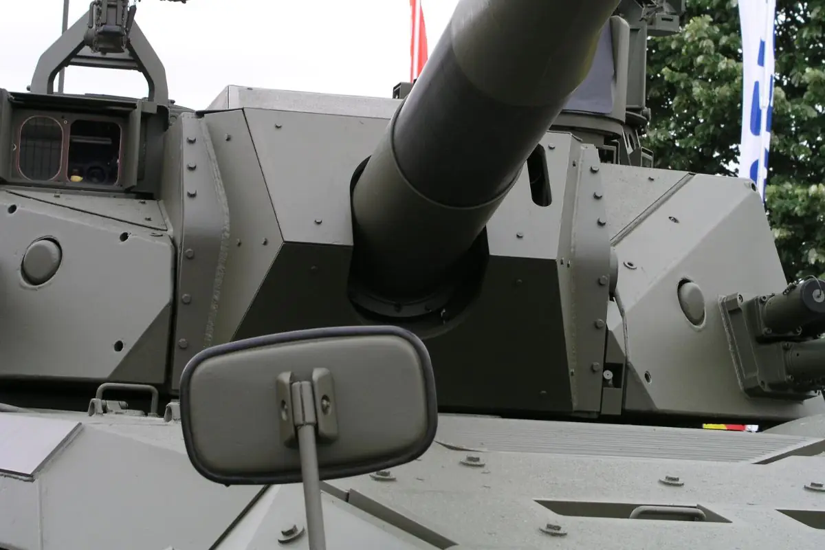 Iveco è contesa, la divisione Defence interessa ai colossi europei che operano nel settore armamenti