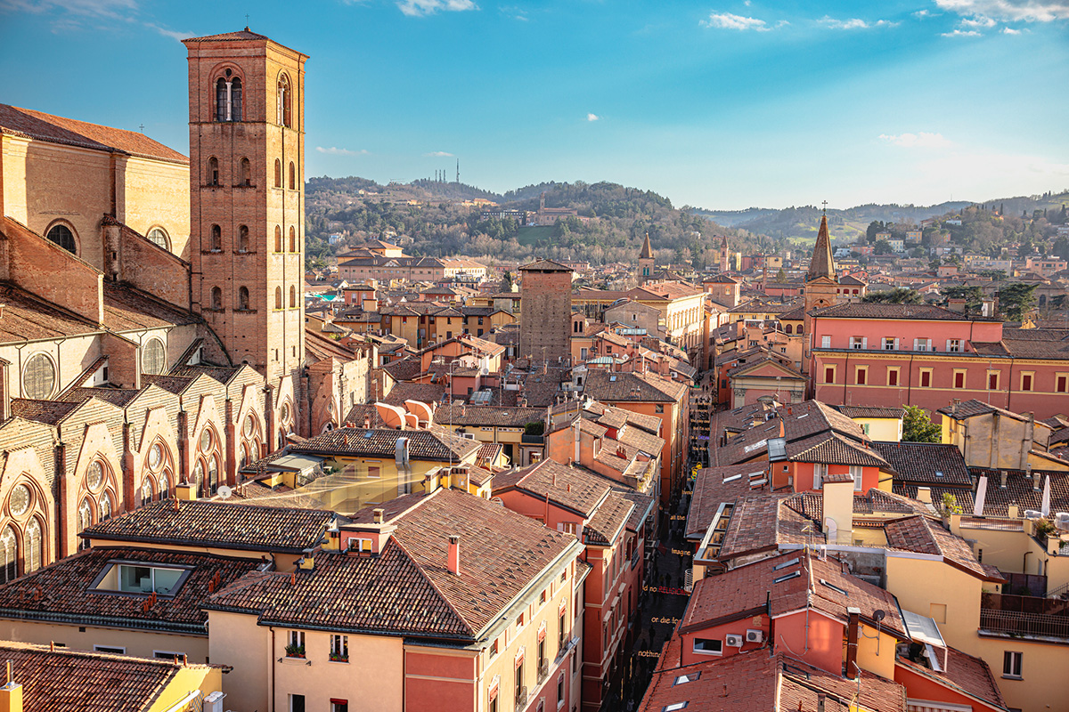 Bologna guida la classifica delle città più smart d'Italia