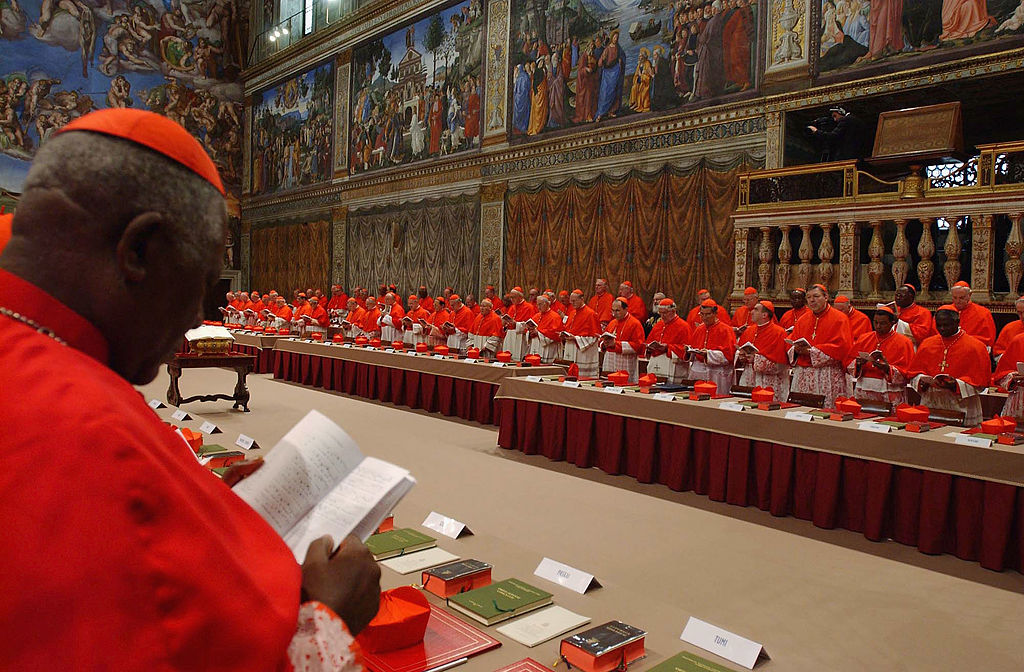 Conclave al via: tutto pronto per eleggere il nuovo Papa
