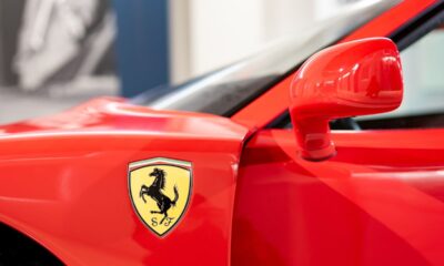 errari, aumentano i profitti del 17%: “Nessun impatto dai dazi” 