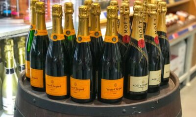 Lvmh, Moët Hennessy perde 1,5 miliardi di euro