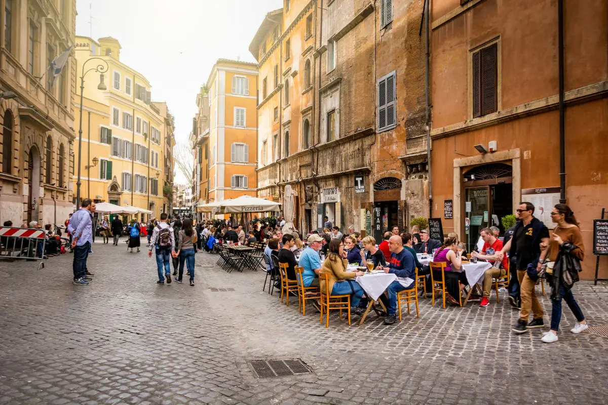Pil pro capite dell’Italia raggiunge quello francese