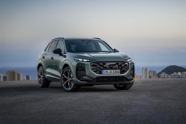 Nuova Audi Q3: il Suv compatto diventa hi-tech