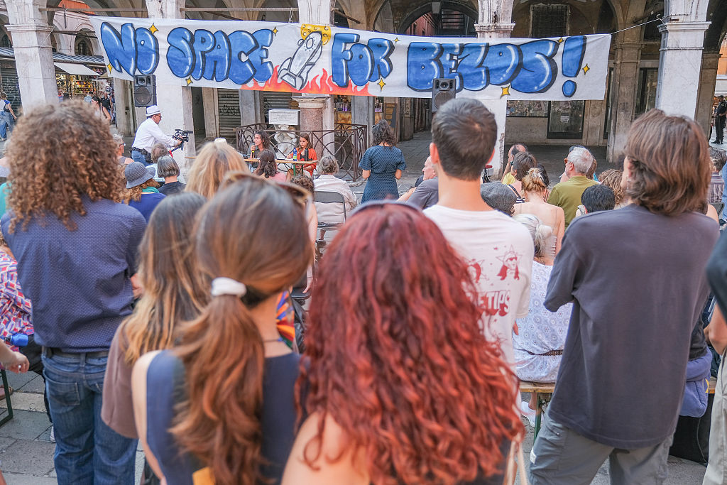 No-Space-For-Bezos-Venezia.jpg No-Space-For-Bezos-Venezia.jpg