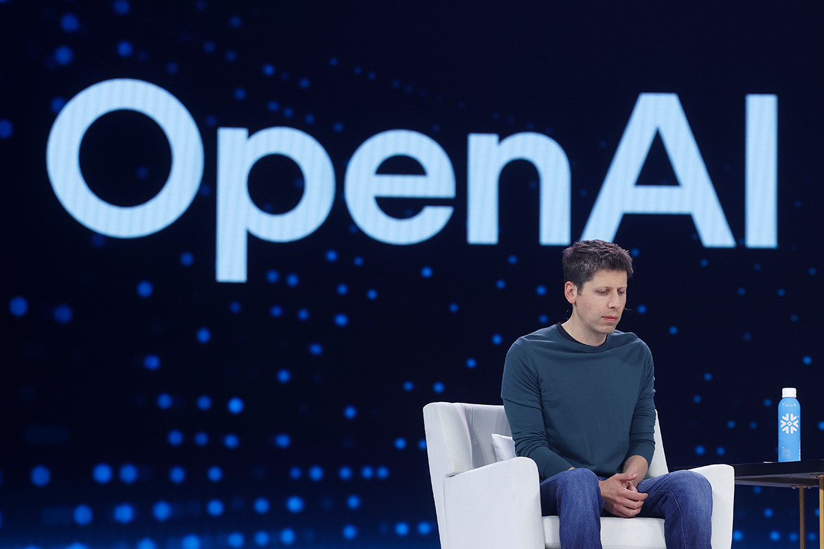 Doppio fronte per OpenAI: sfida con Meta e tensioni con Microsoft