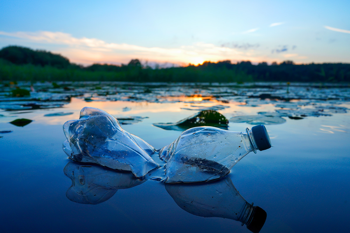 Plastica, la sfida mondiale parte dalla Giornata dell’Ambiente