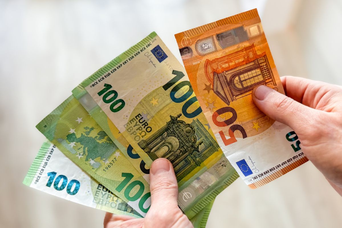 Istat, inflazione in calo a maggio 2025 ma crescono prezzi al consumo