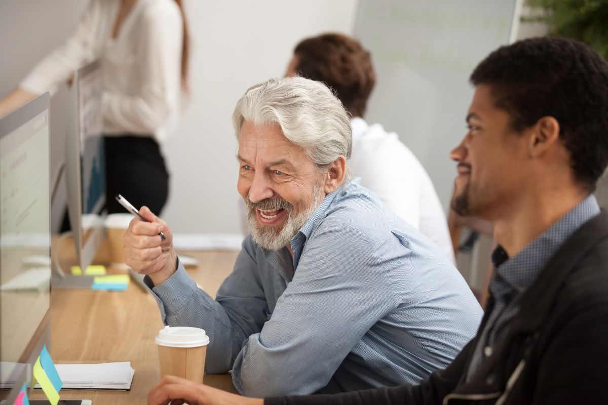 Reverse mentoring: i giovani possono diventare maestri per manager e leader
