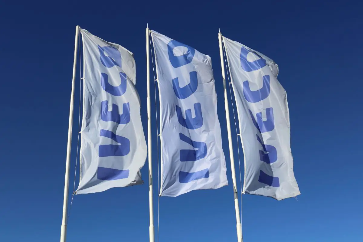 Iveco: accordo da 1,6 miliardi di euro con Leonardo e Tata