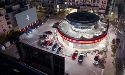Tesla Diner, apre il primo ristorante di Elon Musk a Los Angeles