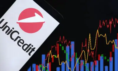 Unicredit è pronta a ottenere il 28% di Commerzbank: studia la conversione del restante 8%
