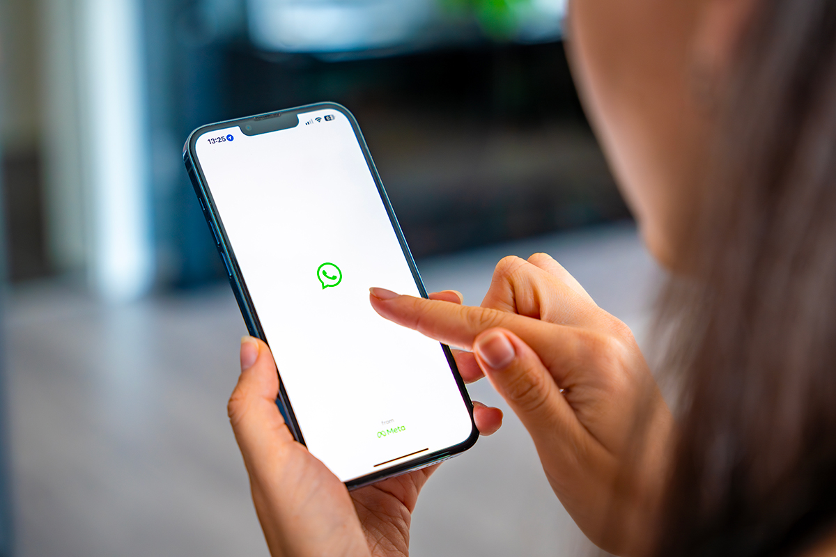 WhatsApp apre alle chat con chi non ha l’app né un account