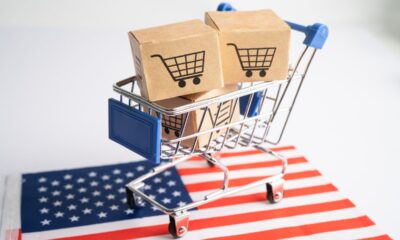Dazi Usa sui pacchi postali, continua la guerra commerciale di Trump