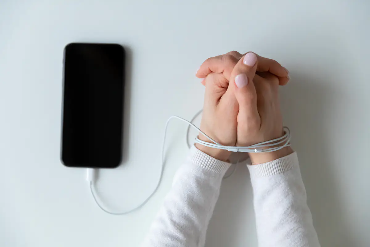 Dipendenza da smartphone: il 91,2% degli italiani non può farne a meno