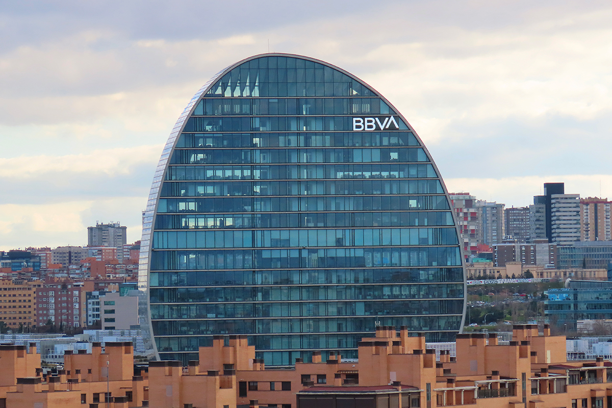 BBVA rilancia su Sabadell, ma il mercato vuole di più