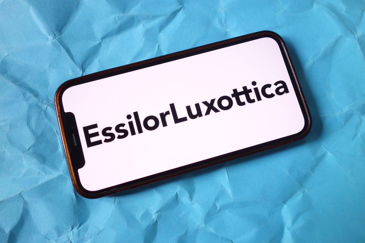EssilorLuxottica, verso la settimana corta: intesa con i sindacati