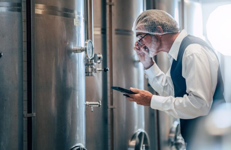 Lavoro, 840 mila occupati in più dal 2019 a oggi: aumentano i senior ma anche il malessere