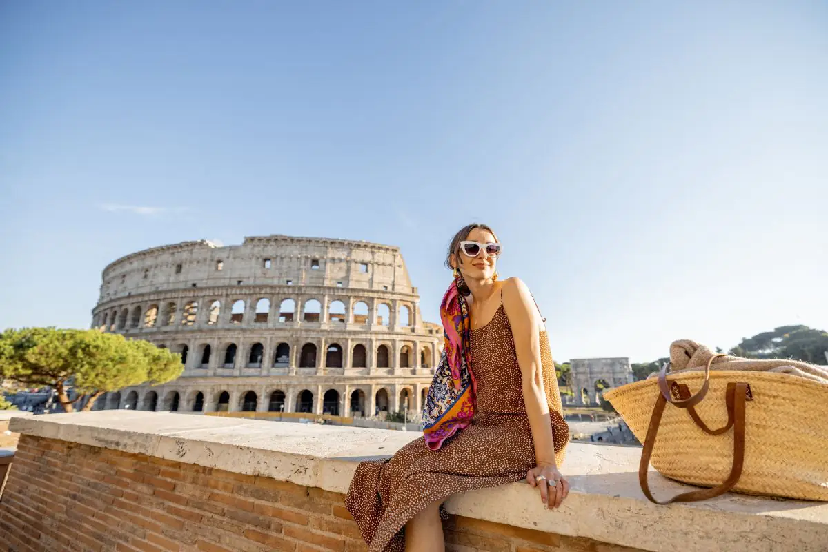 Turismo in Italia, stranieri “salvano” l’estate 2025